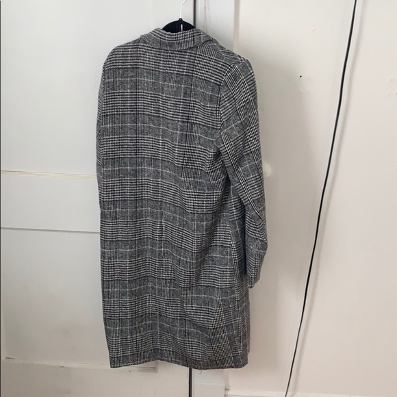 Lulu’s Jacket - Picture 2 of 2